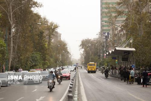 تداوم هوای ناسالم تهران برای گروههای حساس در مناطق پرتردد