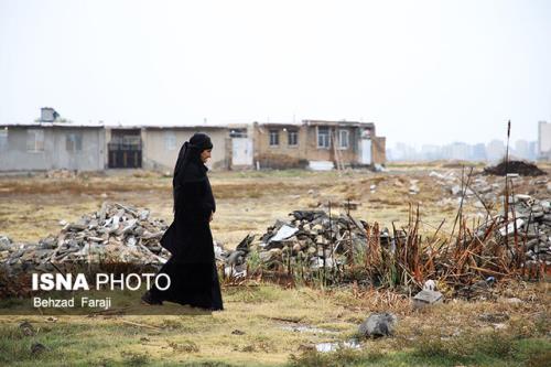 اینجا بچه ها با فاضلاب و مار 3 سر زندگی می کنند!