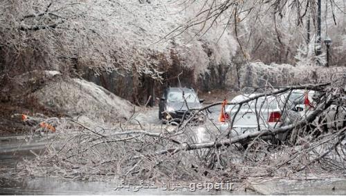 ادامه خاموشی ها 2 روز بعد از توفان و یخبندان در کانادا
