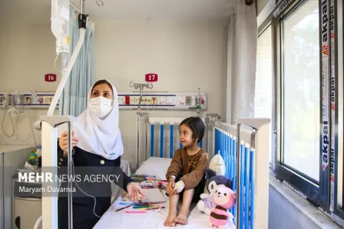 چرا پرستاران باید بیشتر از دیگر مشاغل کار کنند؟