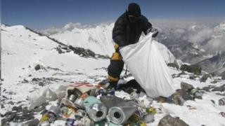 تلاش نپال برای پاكسازی اورست از زباله ها